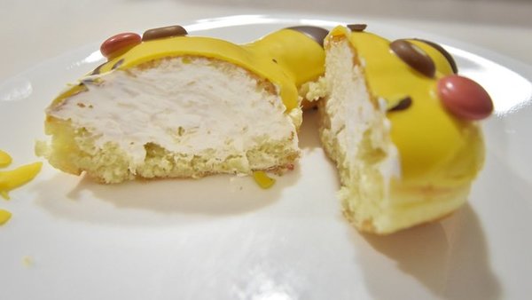 ピカチュウドーナツ断面